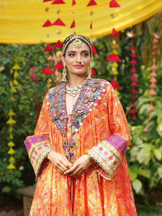 Traditional- Makeup Samrajya- Best makeup artist in Jaisalmer & Pune